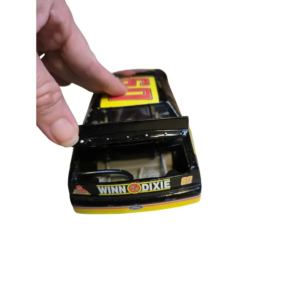 Mark Martin #60 Winn-Dixie Chek 1:24 Diecast NASCAR Car Loose Missing Wheel